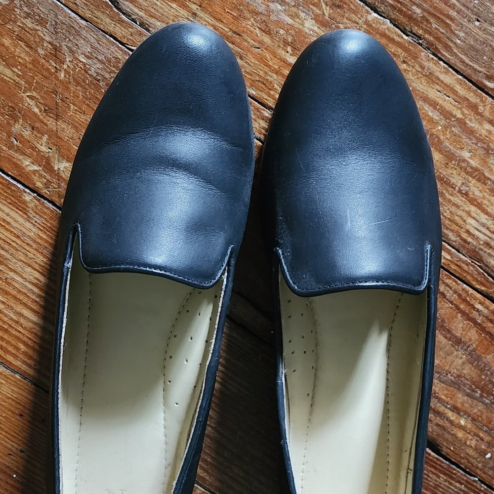 EUC Nisolo Black Loafers